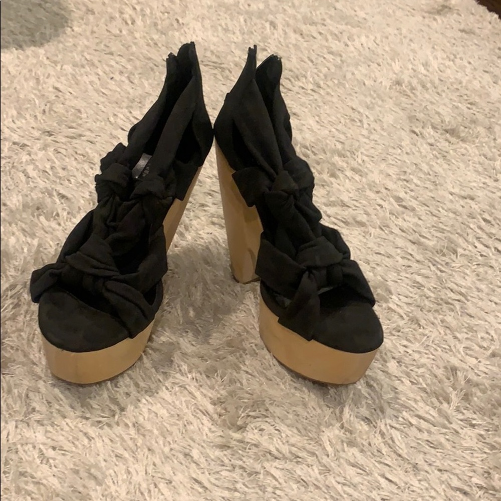Chunky heels